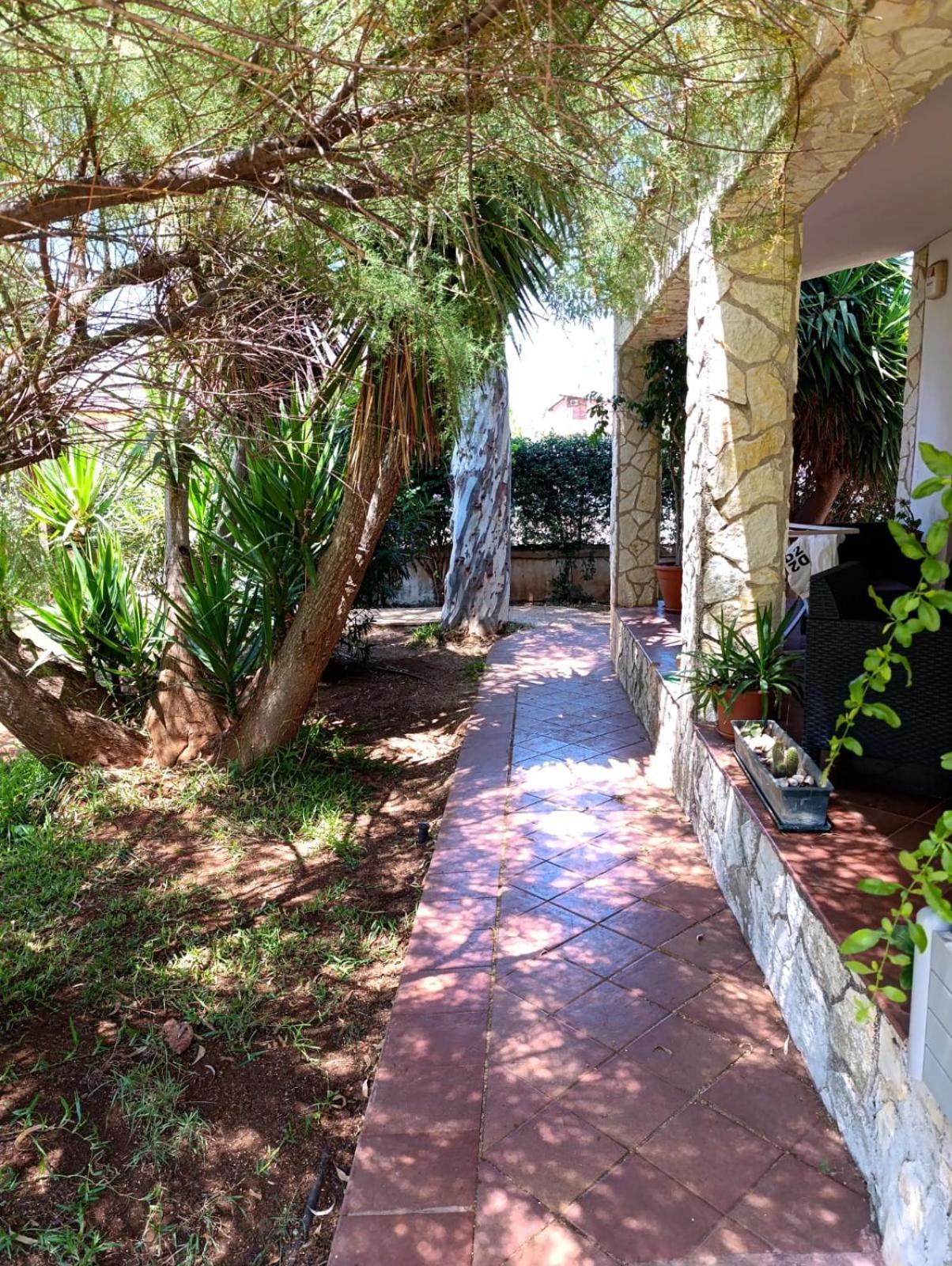 Villa Casa In Giardino A Pochi Passi Dal Mare Palermo Exterior foto